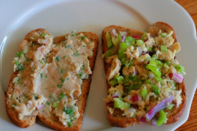 Tuna and bean sandwich, before smooshing